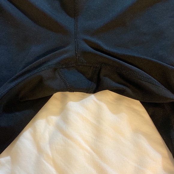 Reebok leggings, medium, black and pink. Like new. - Picture 4 of 6